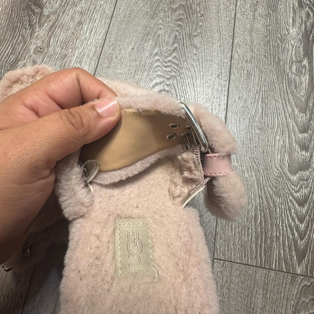 UGG Plush Shearling Slippers in pink - Picture 9 of 13